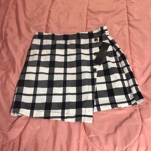 Black and white plaid skirt